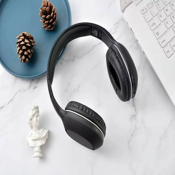 Bluetooth V5.0 Lightweight Over Ear Headset with Microphone - Image 5